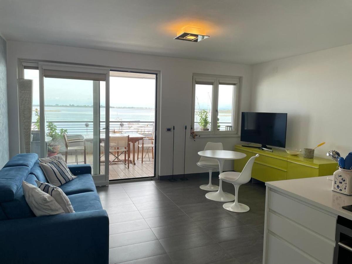 Costa Azzurra Apartment Grado Exterior photo
