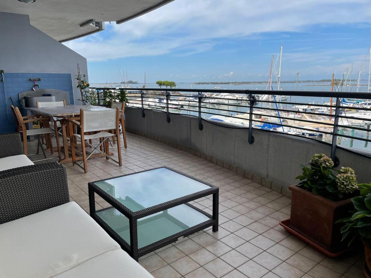 Costa Azzurra Apartment Grado Exterior photo
