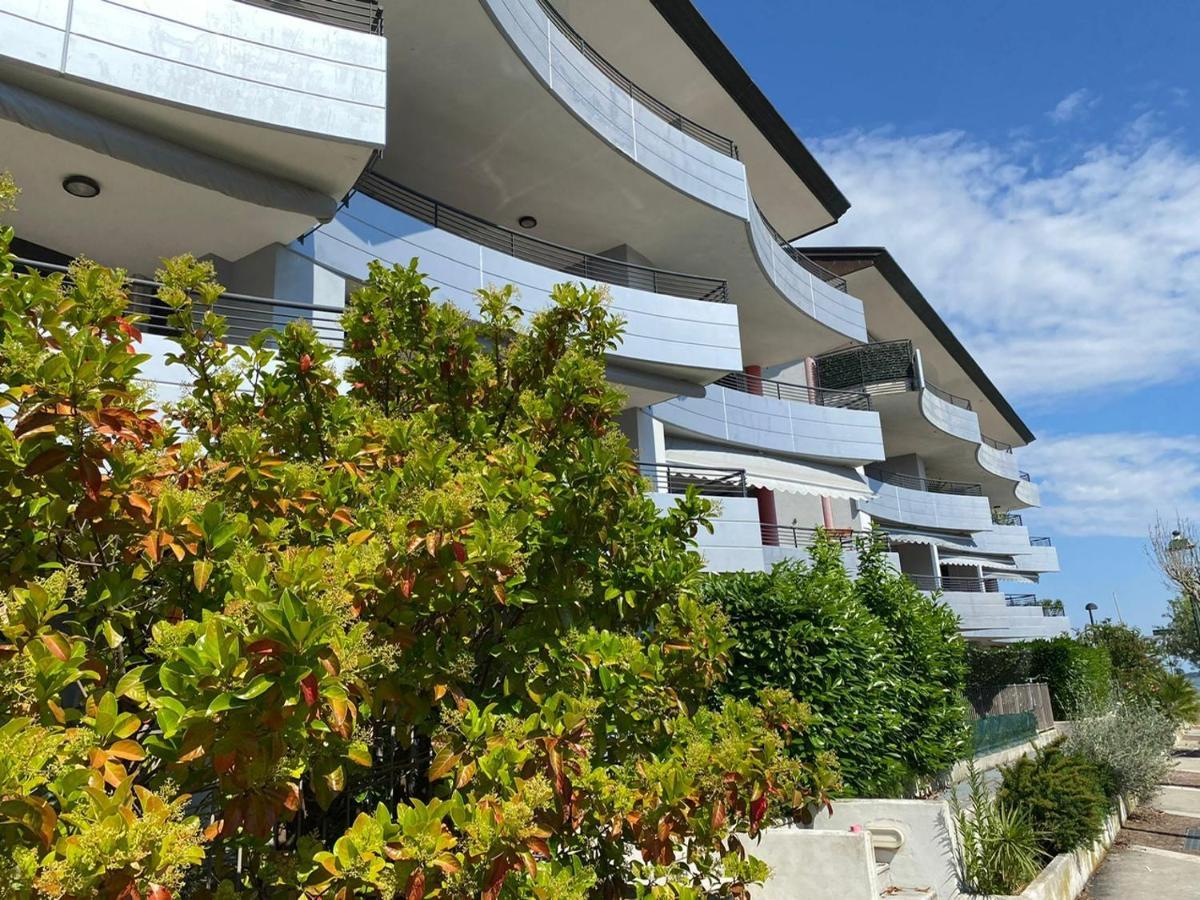 Costa Azzurra Apartment Grado Exterior photo